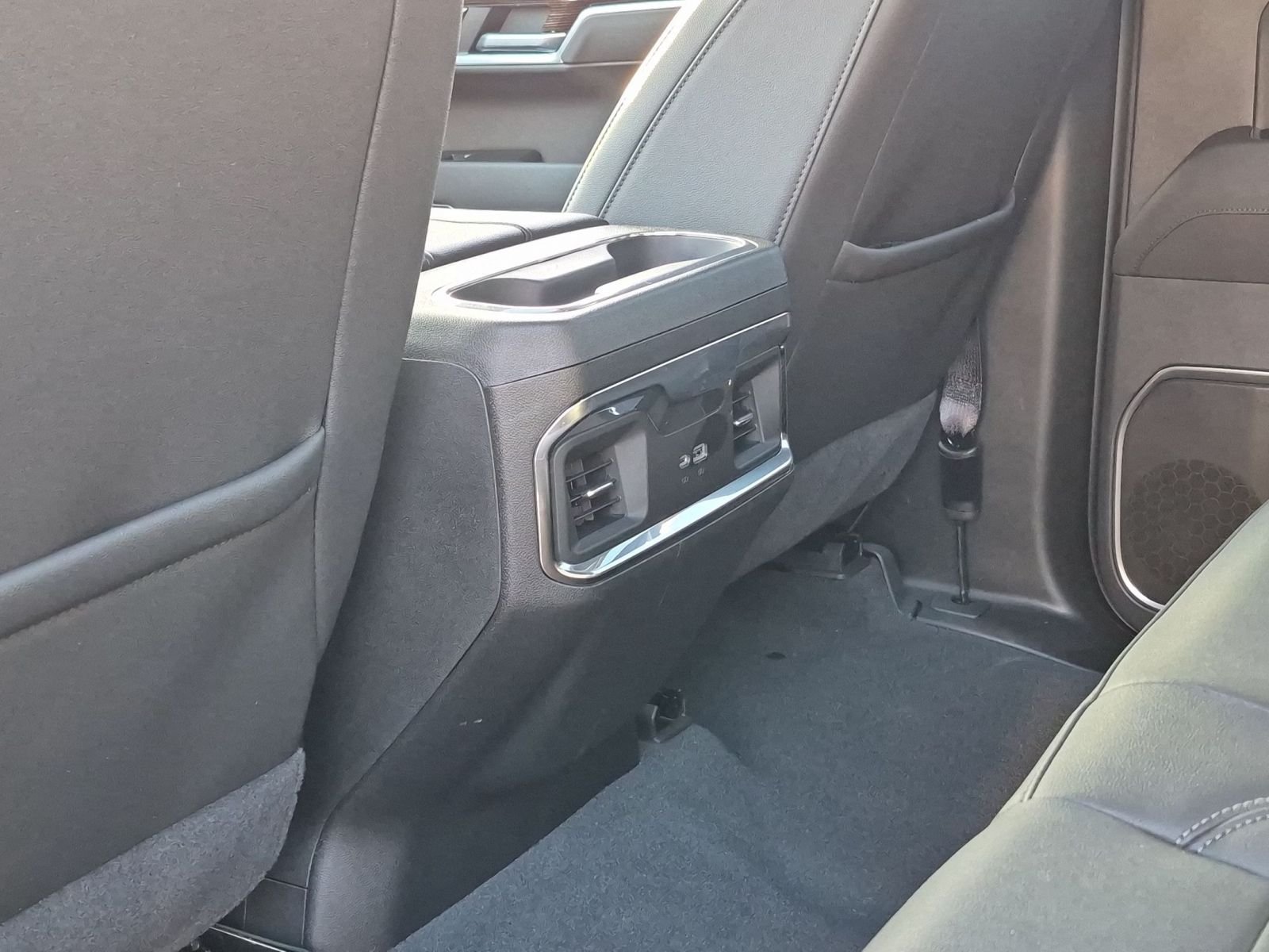 New 2026 GMC Sierra 1500 Elevation w/ Elevation Premium Package AWD/4WD image 20