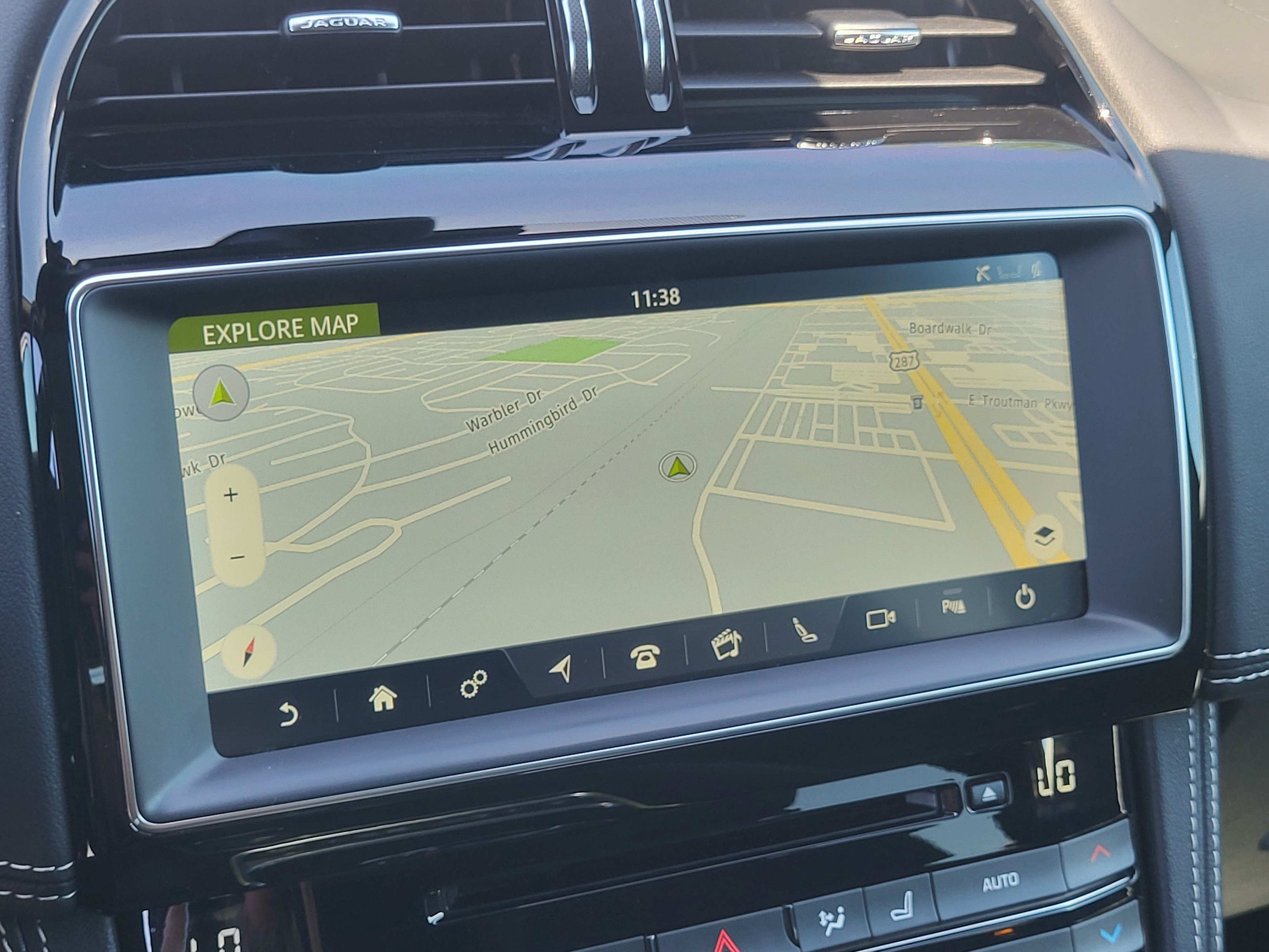 Used 2019 Jaguar F-PACE R-Sport AWD/4WD image 18