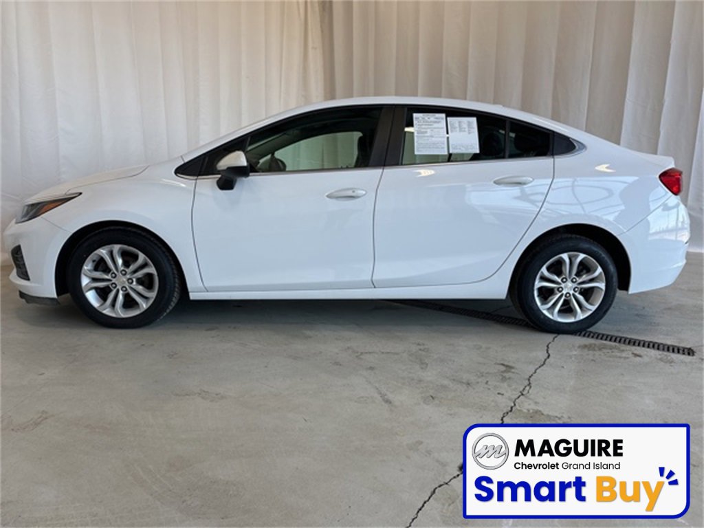 Used 2019 Chevrolet Cruze LT w/ Convenience Package image 26