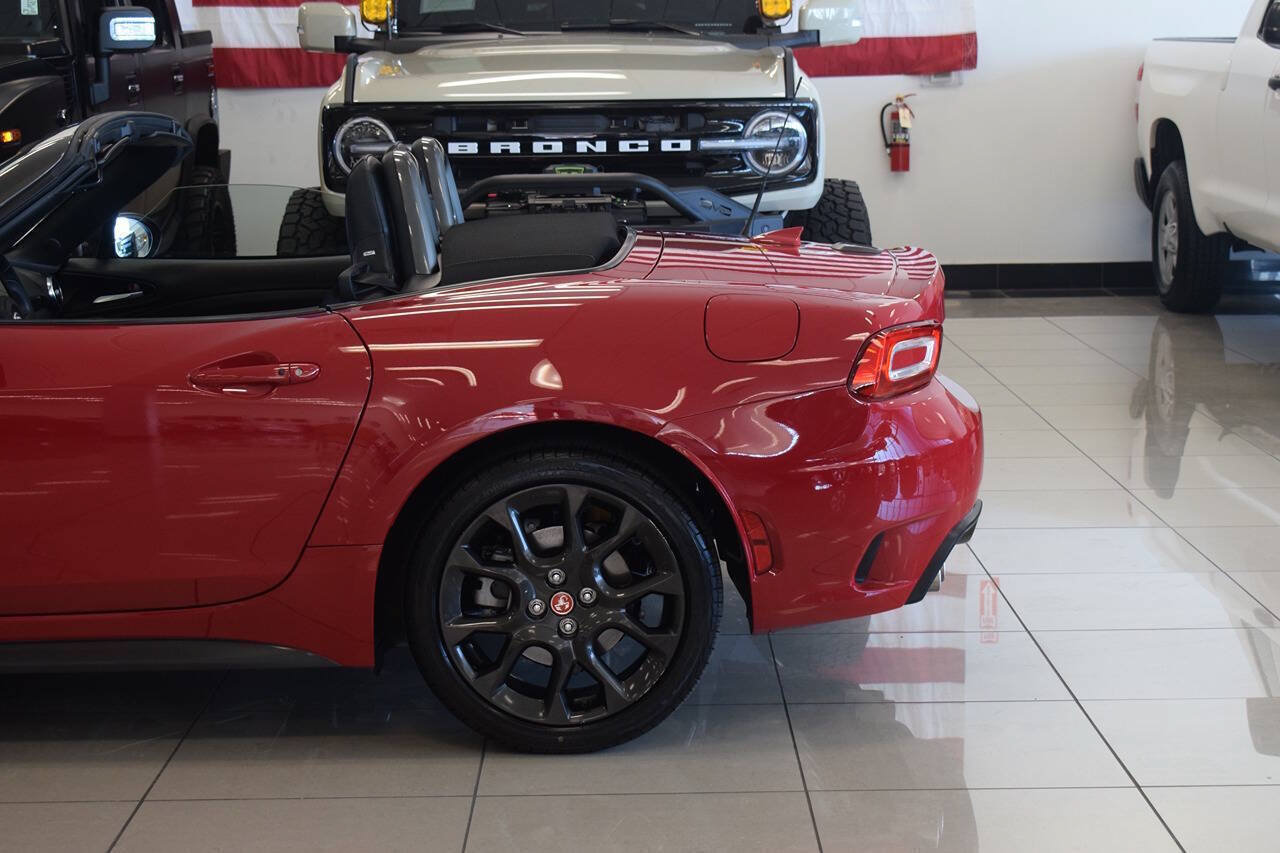 Used 2020 FIAT 124 Spider Abarth w/ Convenience Group RWD image 22