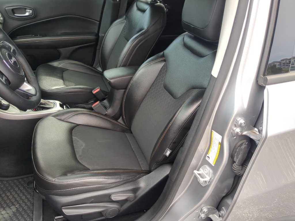 Used 2018 Jeep Compass Latitude w/ Cold Weather Group AWD/4WD image 20