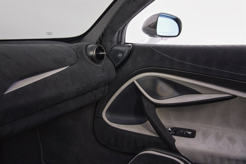 Used 2022 McLaren 765LT RWD image 31