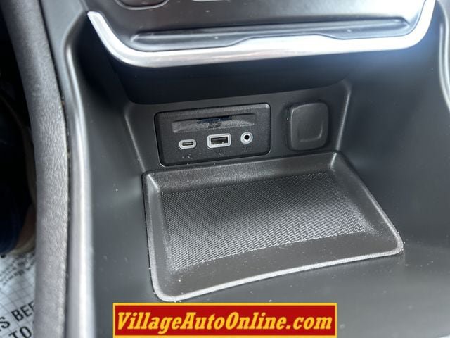 Used 2021 GMC Terrain SLT w/ Elevation Edition AWD/4WD image 22