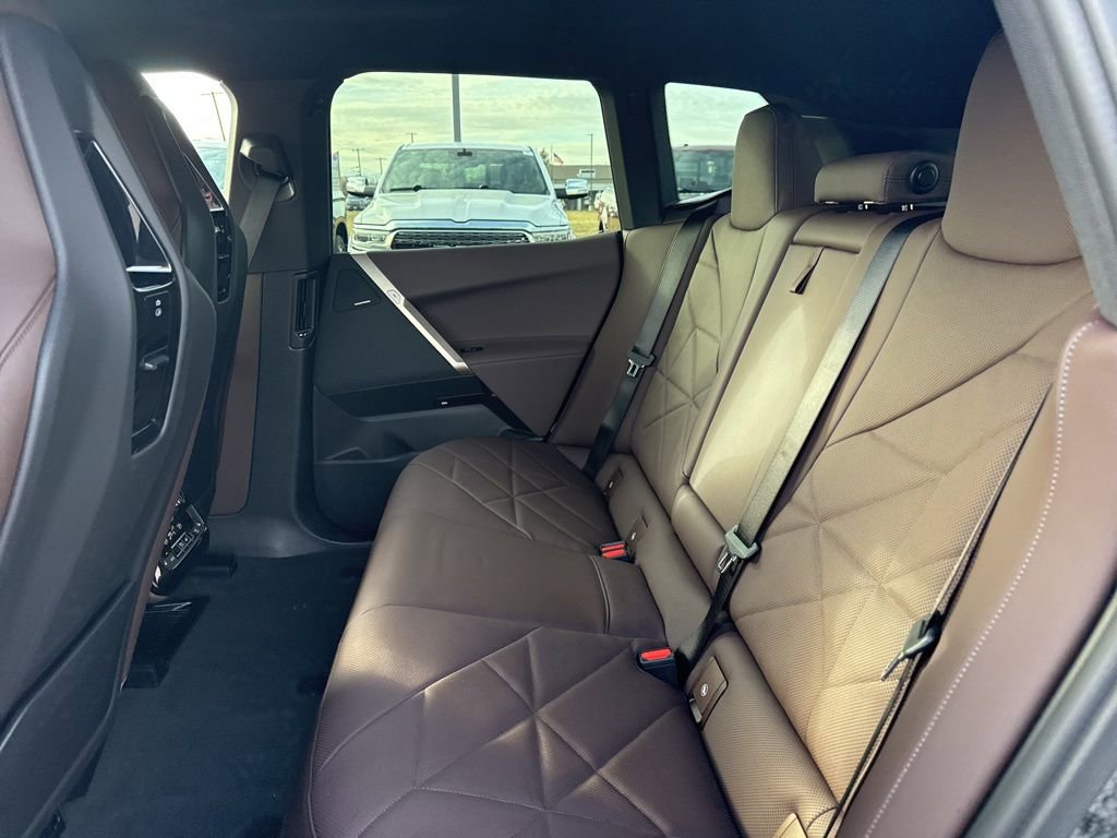 New 2026 BMW iX xDrive45 image 19