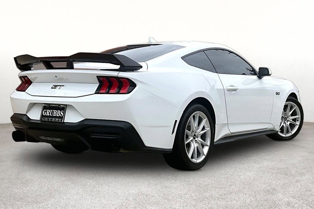 Used 2025 Ford Mustang GT Premium RWD image 2