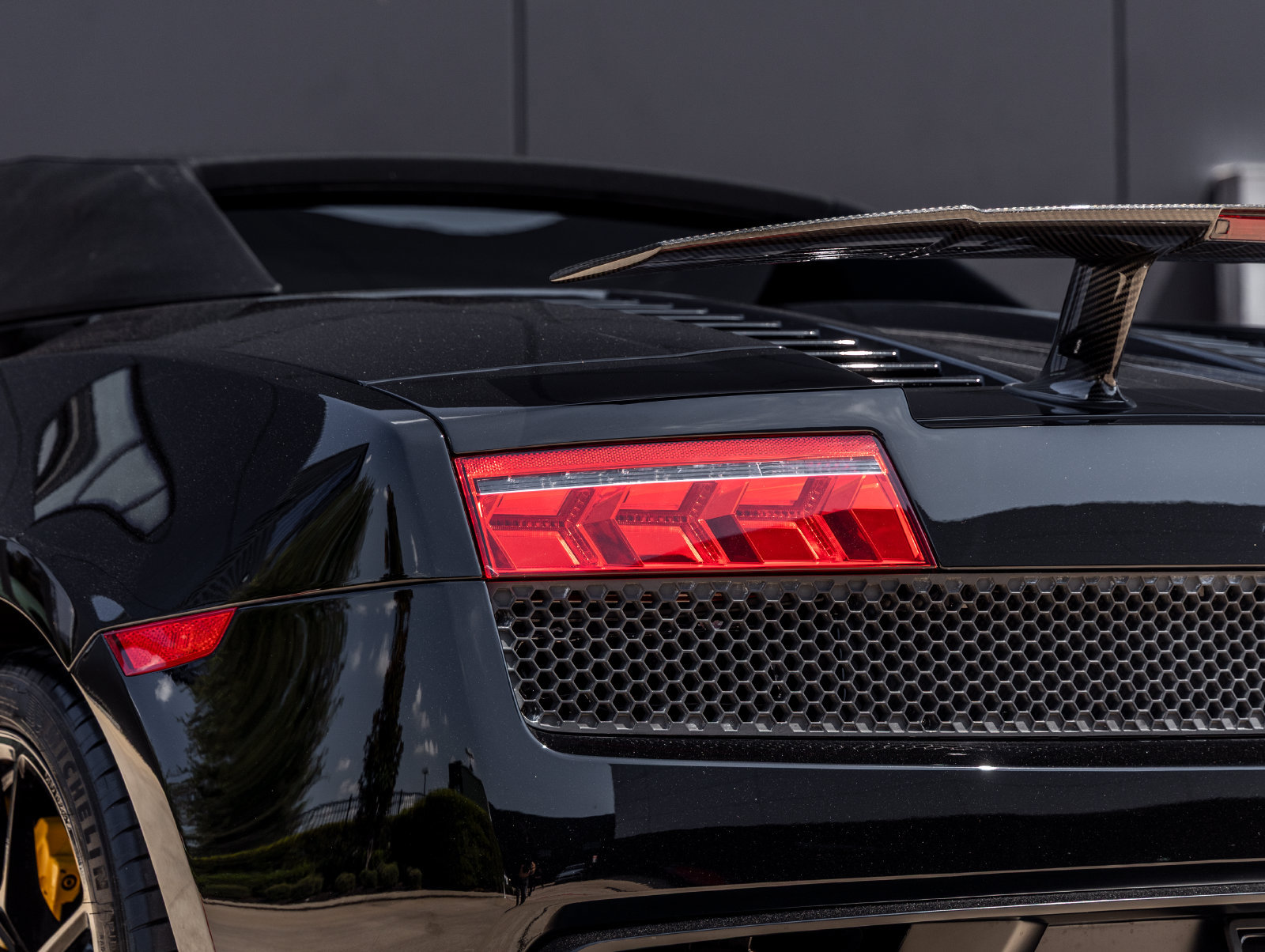 Used 2012 Lamborghini Gallardo LP 570-4 Performante AWD/4WD image 17