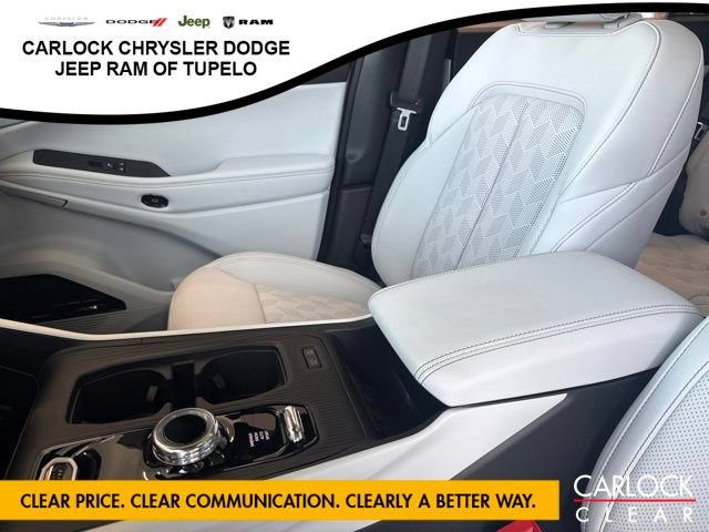 New 2026 Jeep Cherokee Overland w/ Advanced Pro Tech Group AWD/4WD image 18