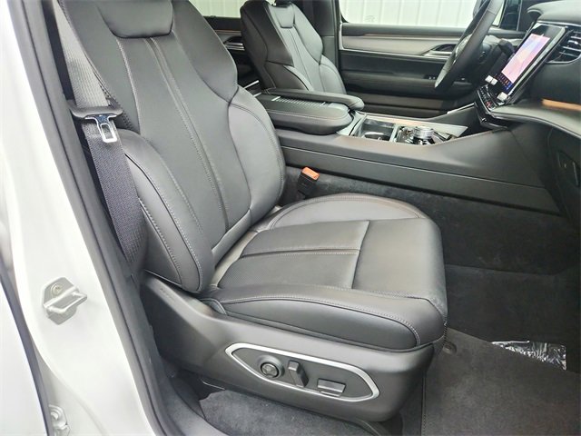 New 2025 Jeep Wagoneer Series II w/ Convenience Group I image 38