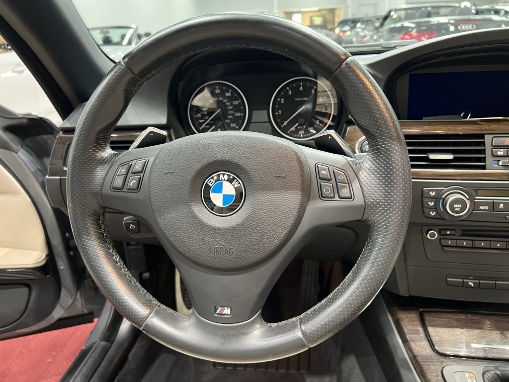 Used 2013 BMW 335i Convertible image 46