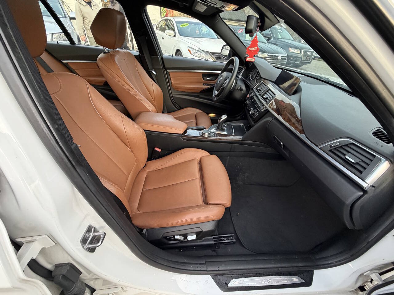 Used 2016 BMW 328i xDrive Sedan AWD/4WD image 22