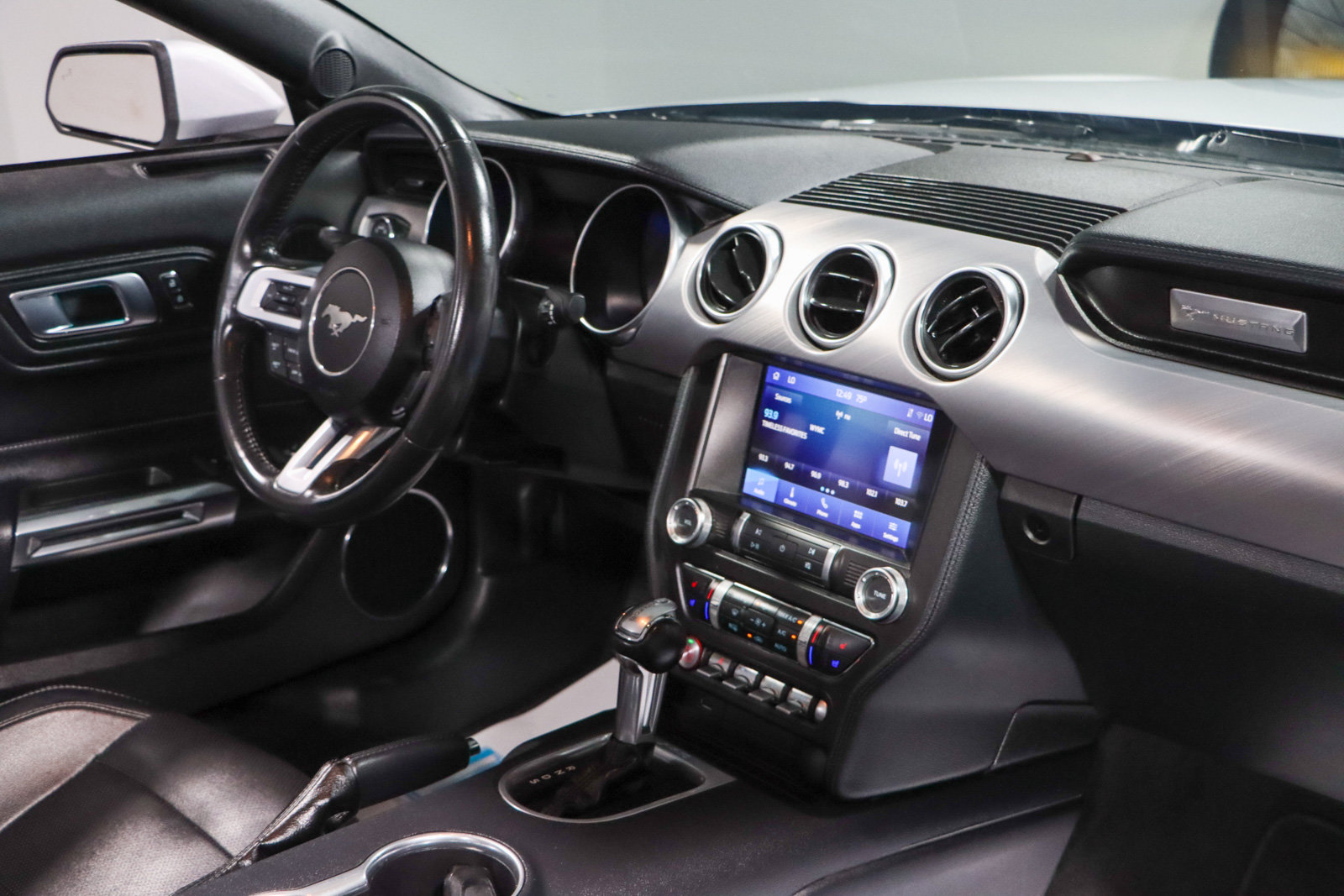 Used 2022 Ford Mustang Premium RWD image 25