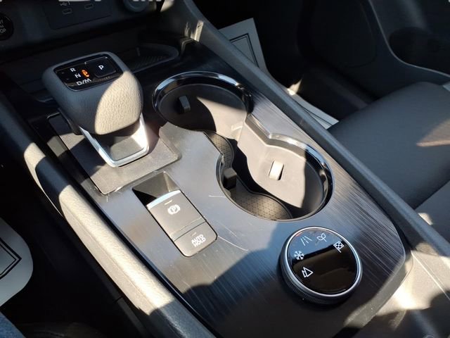 Used 2024 Nissan Rogue SV w/ SV Premium Package image 25