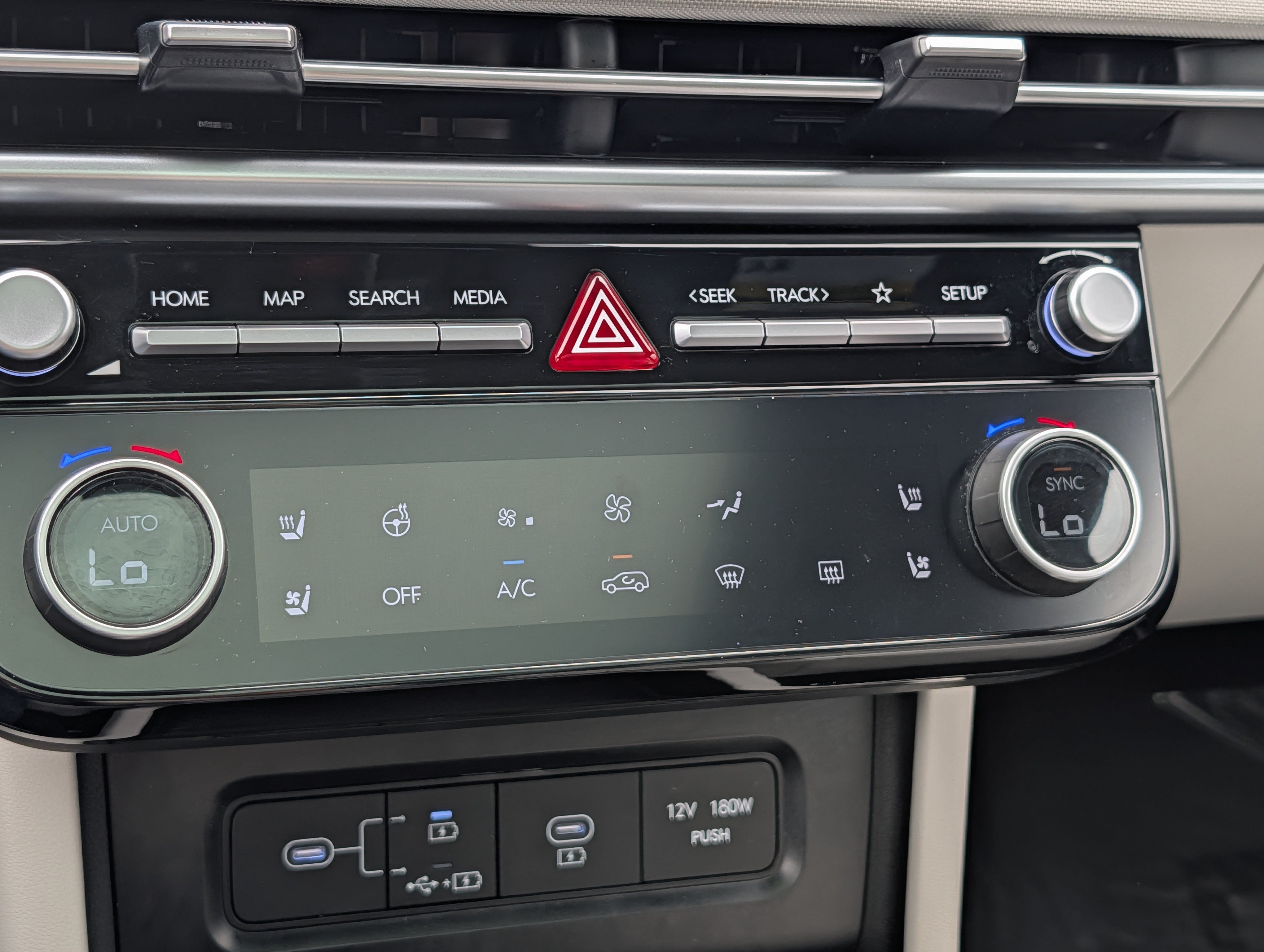 Certified 2026 Hyundai Tucson Limited AWD/4WD image 23