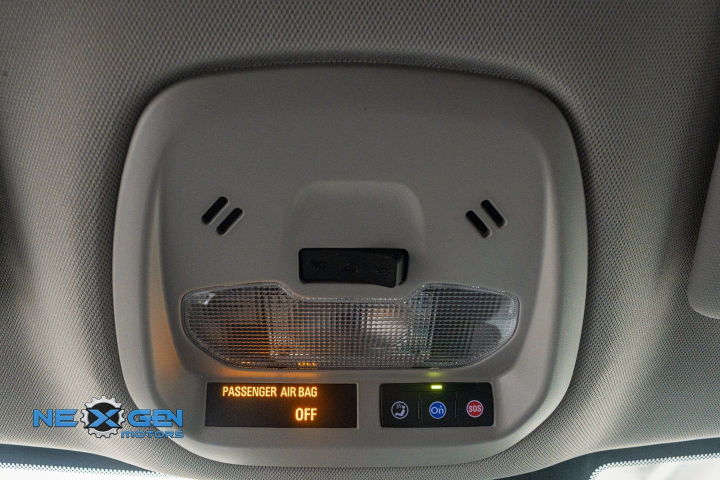 Used 2025 Chevrolet Trax LT w/ Driver Confidence Package image 20