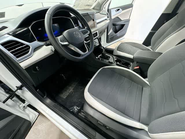 New 2026 Volkswagen Taos SE AWD/4WD image 17