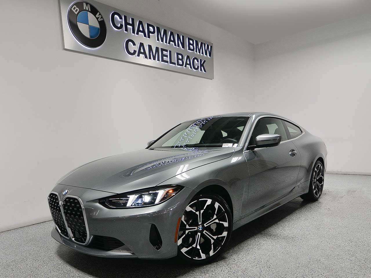 Used 2026 BMW 430i Coupe w/ Parking Assistance Package RWD image 1