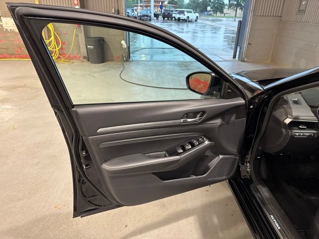 Certified 2023 Nissan Altima 2.5 SL AWD/4WD image 9