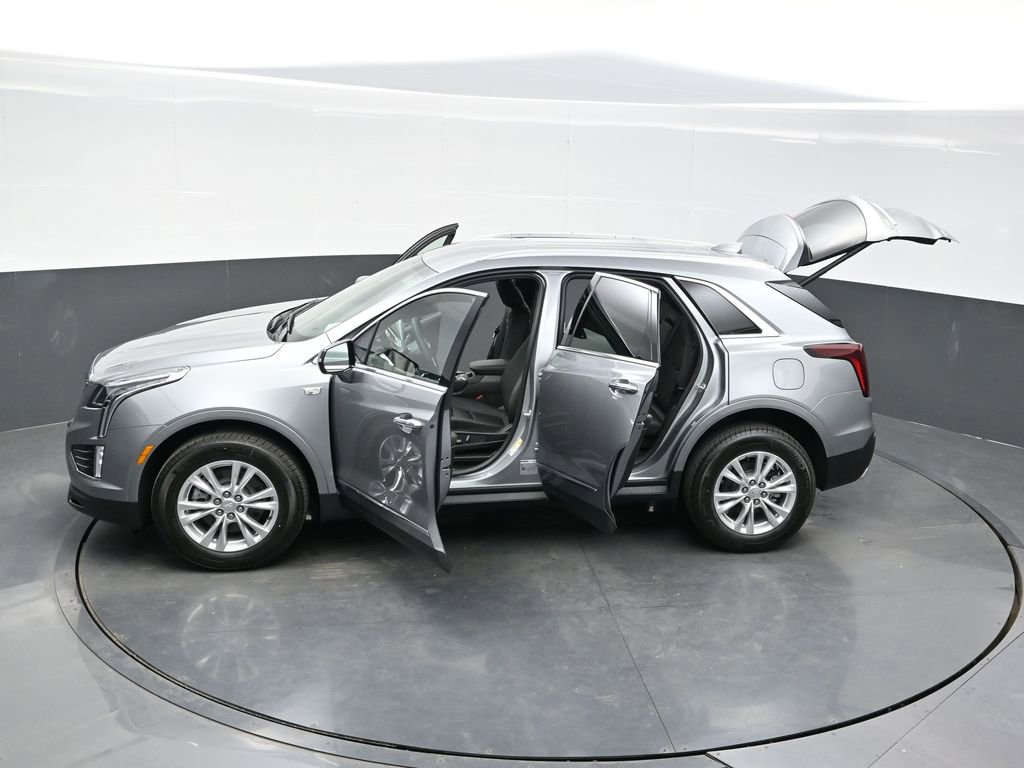 New 2026 Cadillac XT5 Luxury w/ LPO, Floor Liner Package AWD/4WD image 38