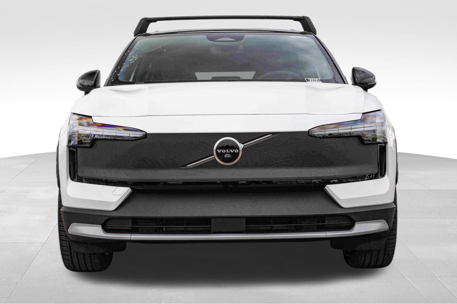 New 2026 Volvo EX30 Cross Country Ultra w/ Protection Package Premier AWD/4WD image 2