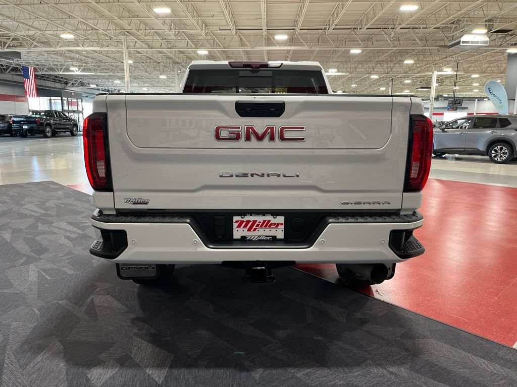 Certified 2021 GMC Sierra 3500 Denali w/ Denali Ultimate Package AWD/4WD image 4