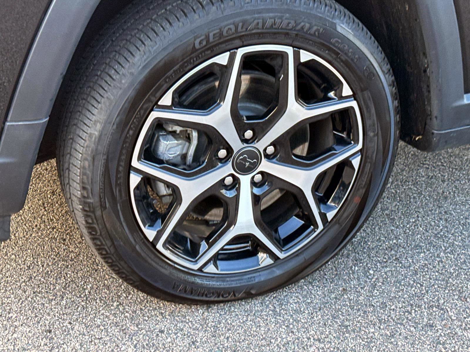 Used 2025 Jeep Compass Limited image 5