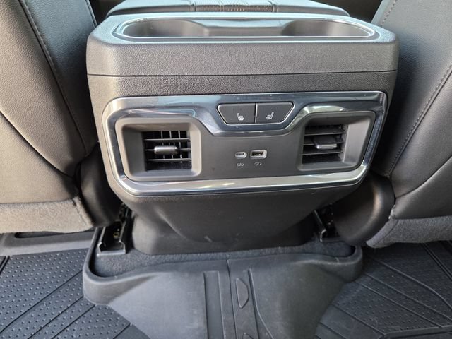 Used 2024 Chevrolet Silverado 1500 High Country w/ High Country Premium Package AWD/4WD image 18