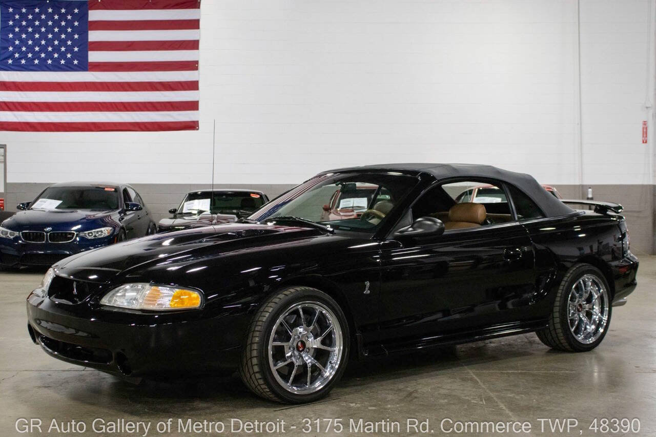 Used 1996 Ford Mustang Cobra RWD image 3