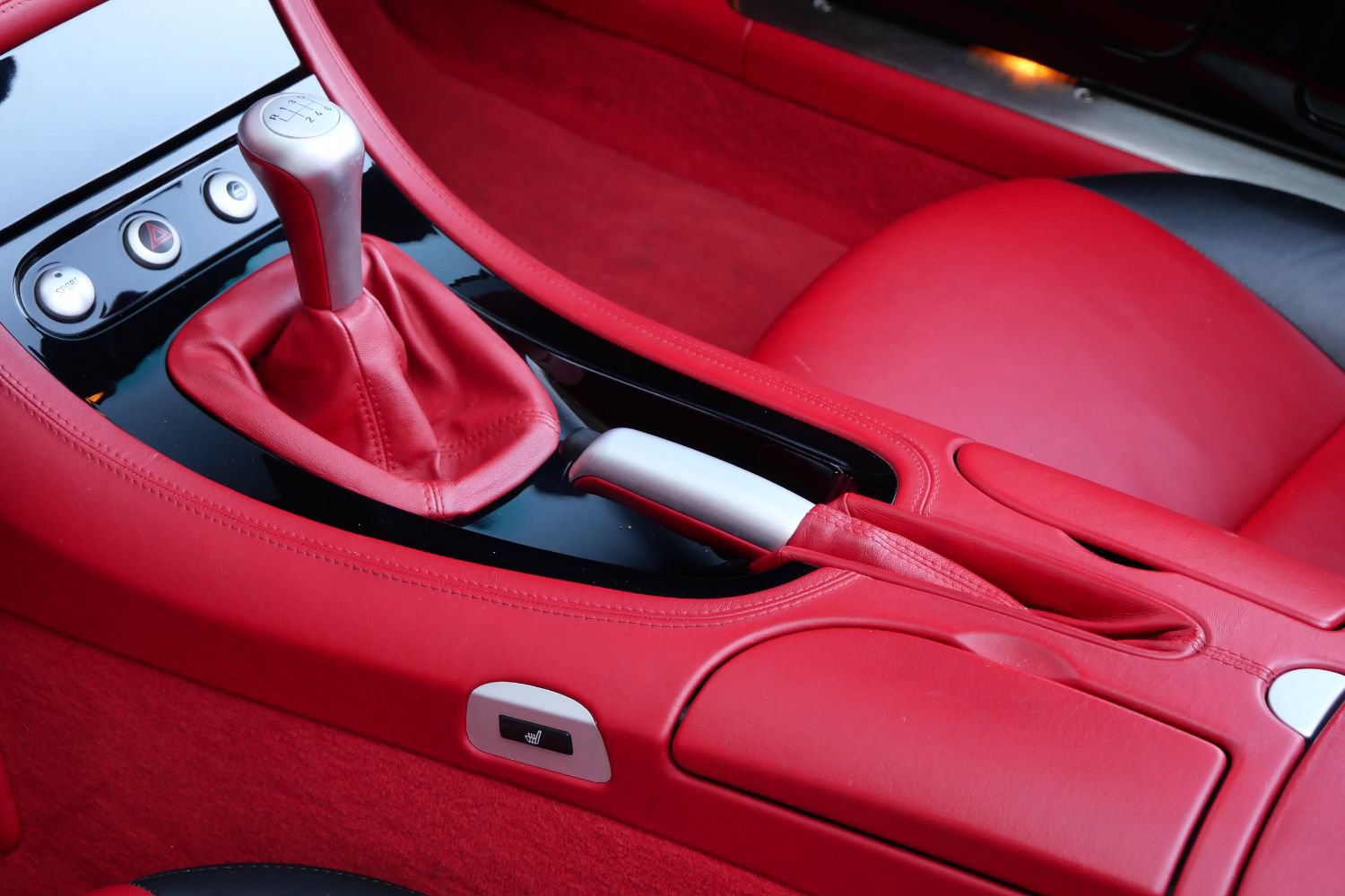 Used 2001 BMW Z8 RWD image 70
