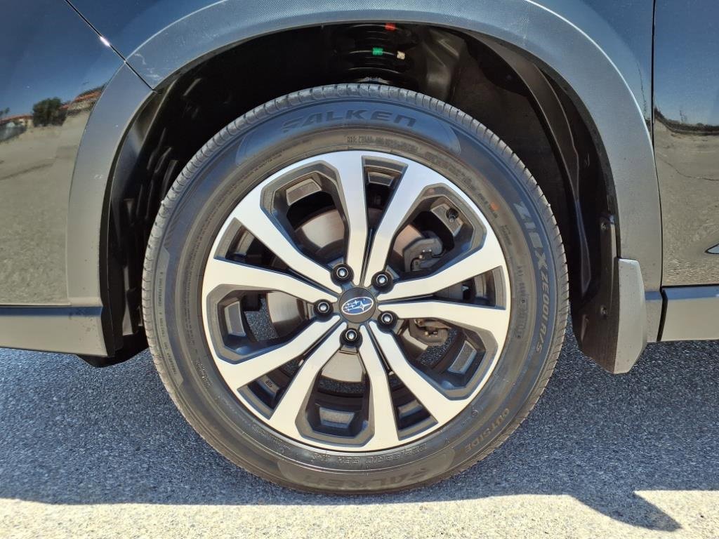 Used 2023 Subaru Forester Limited image 31