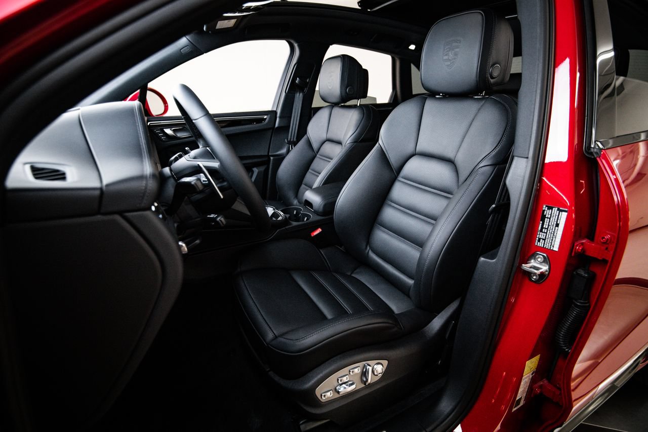 New 2026 Porsche Macan S AWD/4WD image 5