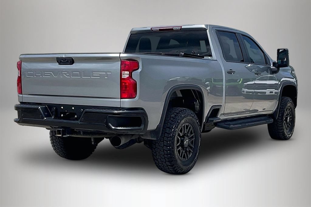 Used 2024 Chevrolet Silverado 2500 Custom w/ Custom Value Package AWD/4WD image 5