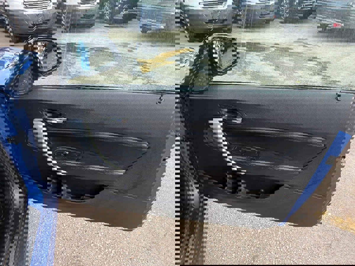 Used 2016 BMW M235i xDrive Convertible image 15