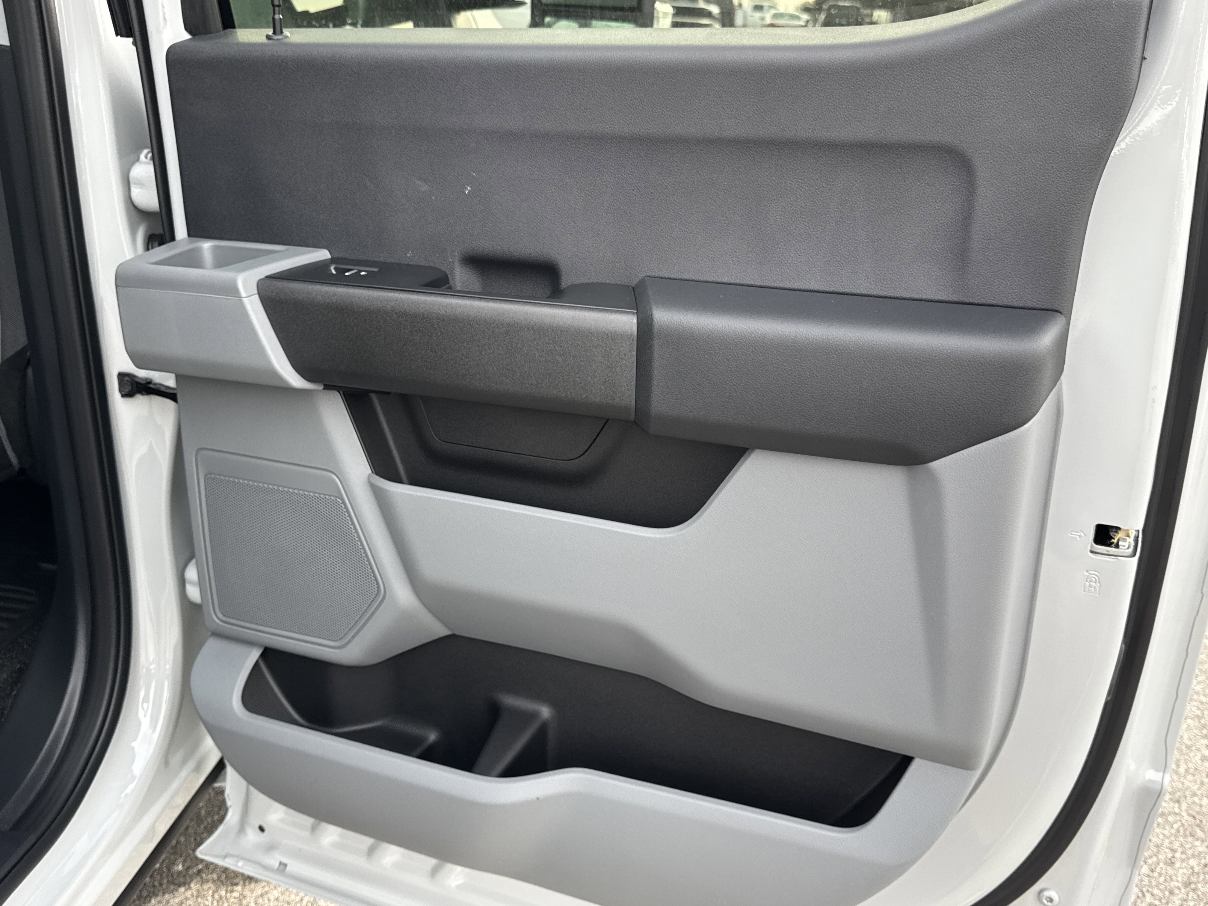 New 2026 Ford F350 XL w/ XL Chrome Package image 14