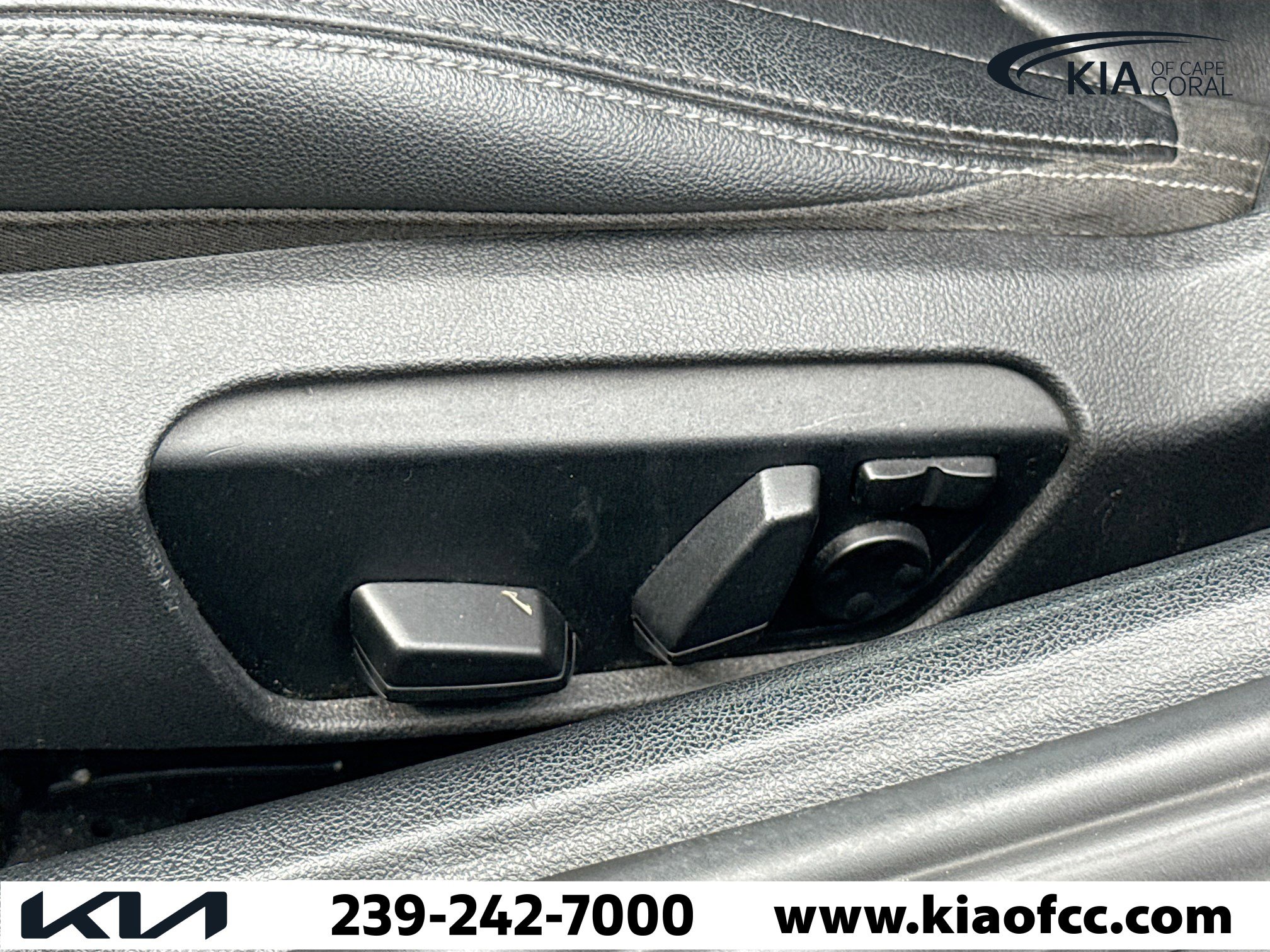 Used 2019 BMW Z4 sDrive30i w/ M Sport Package image 21