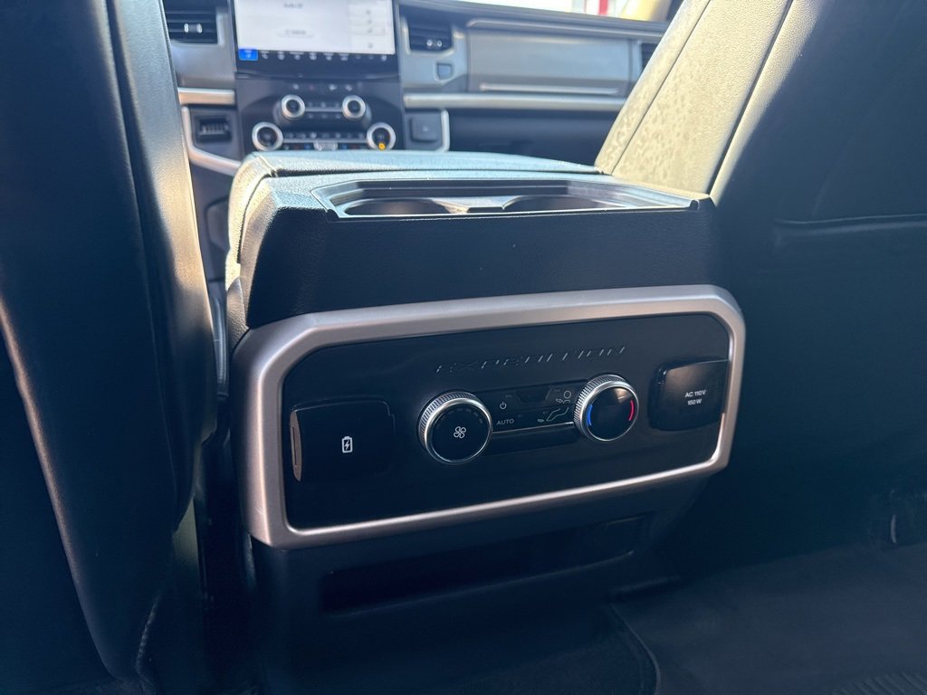 Used 2024 Ford Expedition XLT image 15