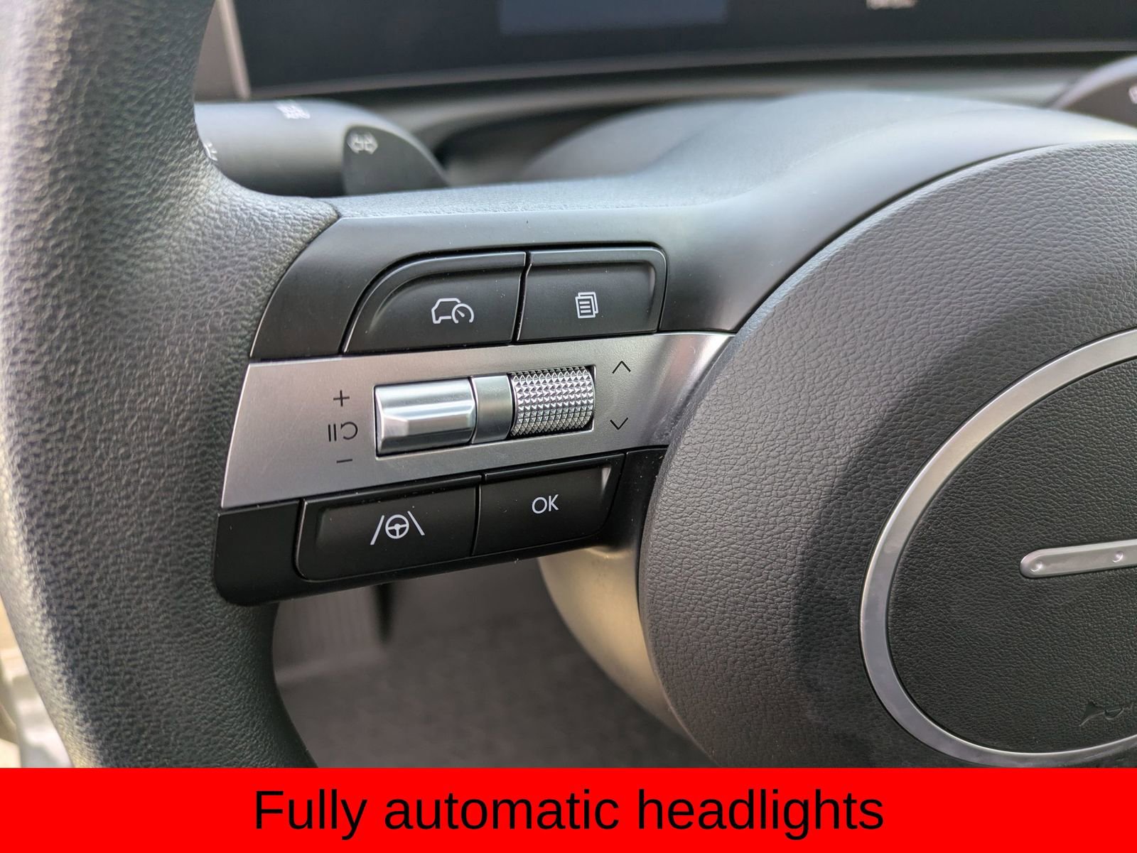 Used 2025 Hyundai Santa Cruz SEL image 12