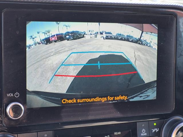 Used 2025 Toyota Highlander XSE image 13