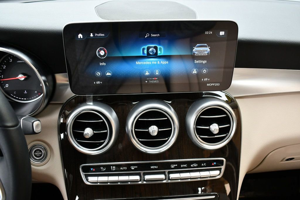 Used 2022 Mercedes-Benz GLC 300 image 49