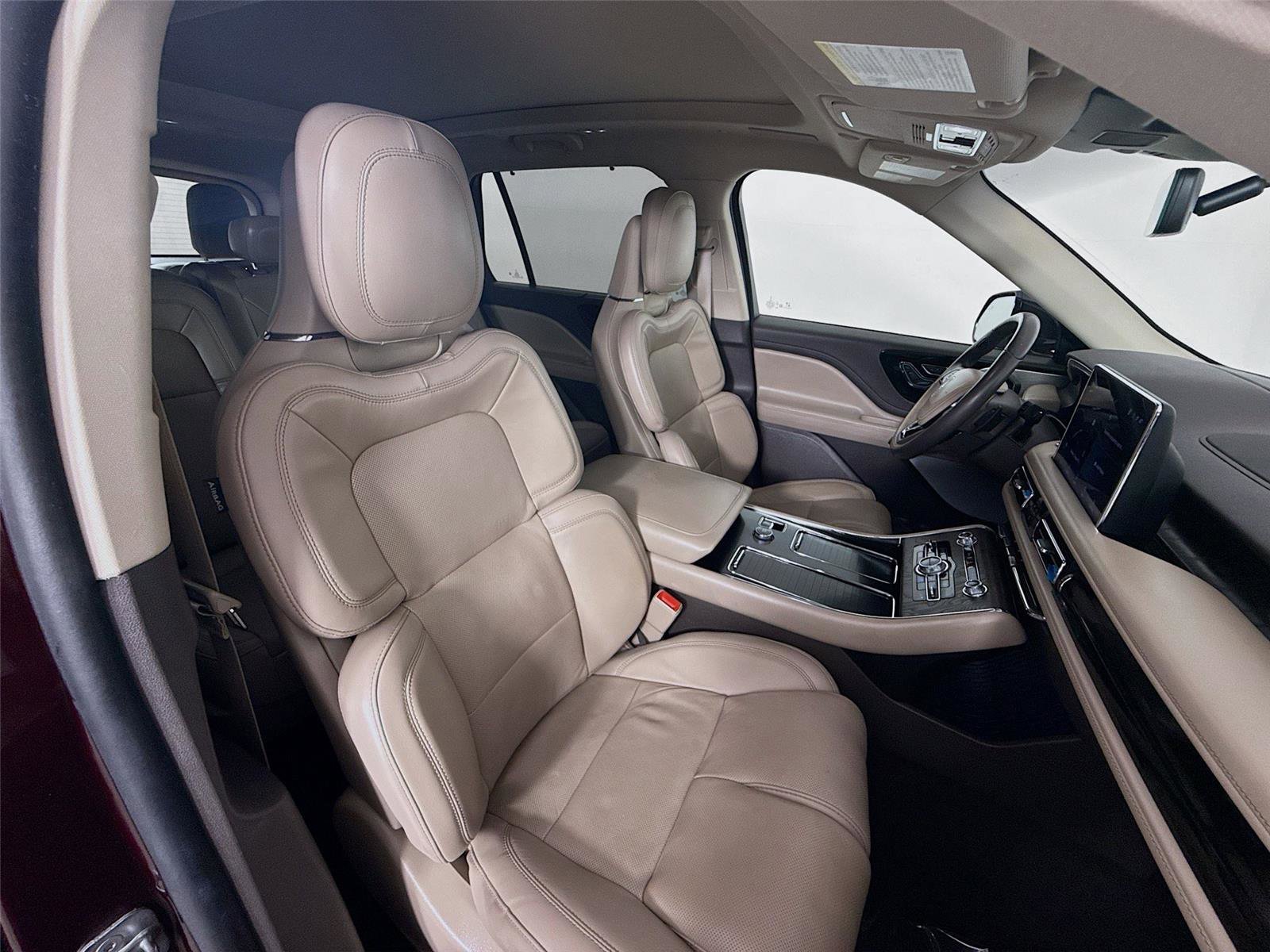 Used 2021 Lincoln Aviator Reserve w/ Equipment Group 202A image 25