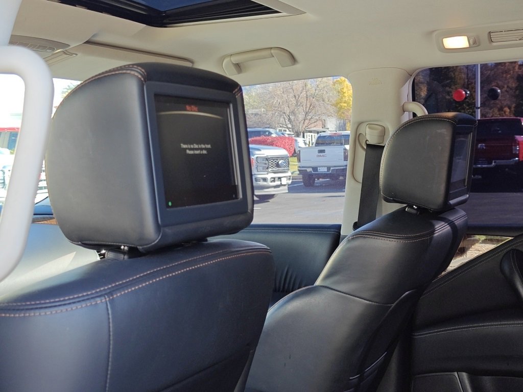 Used 2020 Nissan Armada Platinum w/ Interior Lighting Package image 27
