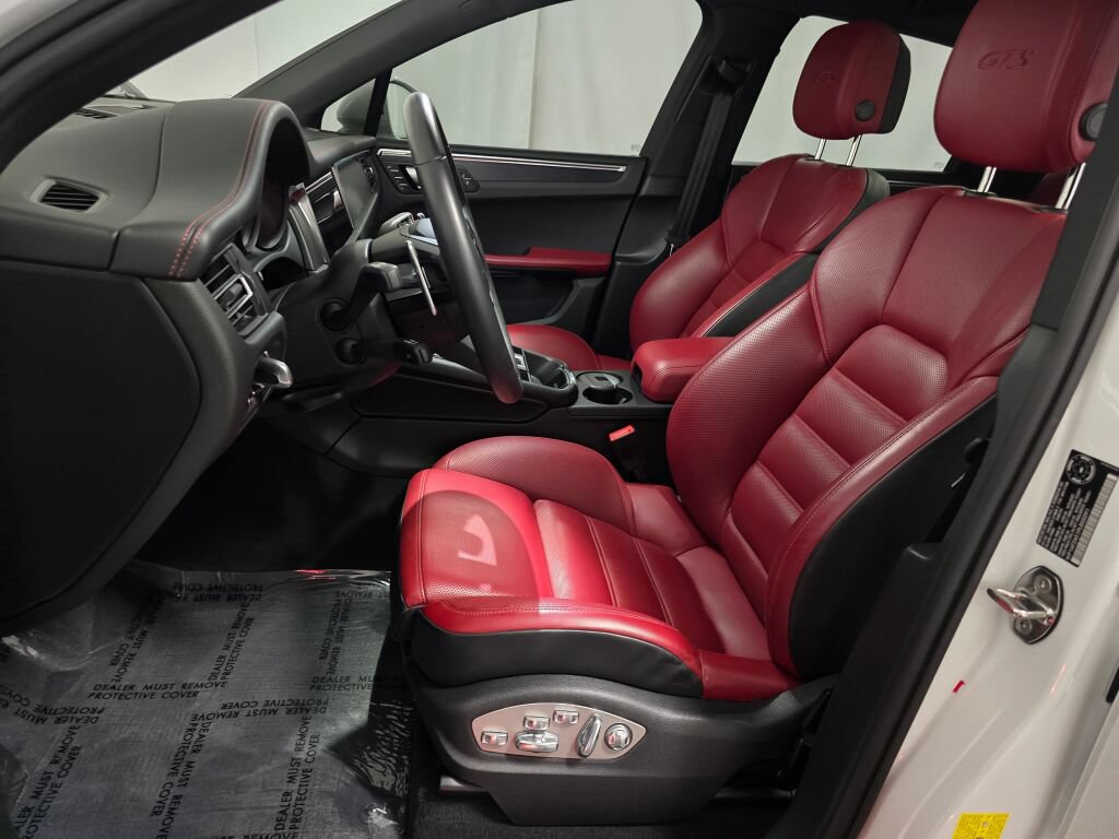 Used 2023 Porsche Macan GTS AWD/4WD image 14