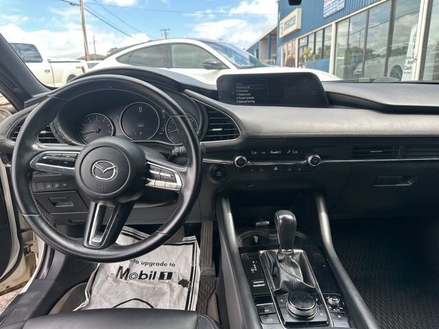 Used 2020 MAZDA MAZDA3 Hatchback w/ Preferred Package image 9