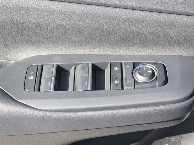 New 2026 Toyota Prius Plug-In Hybrid image 28