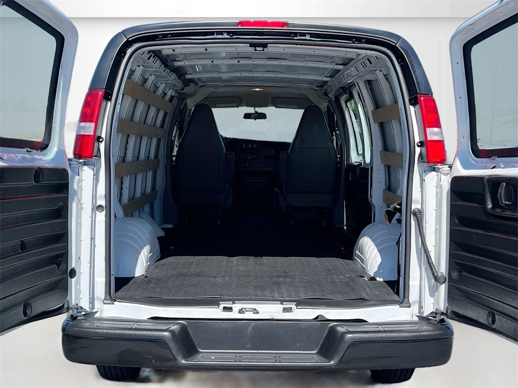 Used 2024 Chevrolet Express 2500 w/ Driver Convenience Package image 22