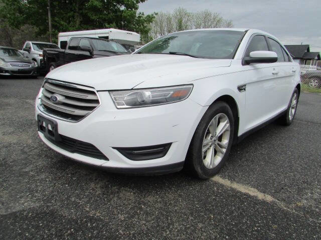 Used 2015 Ford Taurus SEL w/ Equipment Group 201A FWD image 4