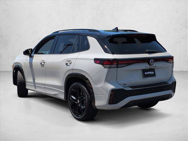 New 2026 Volkswagen Tiguan SE R-Line FWD image 9