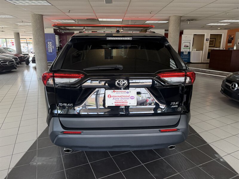 Used 2025 Toyota RAV4 XLE AWD/4WD image 12