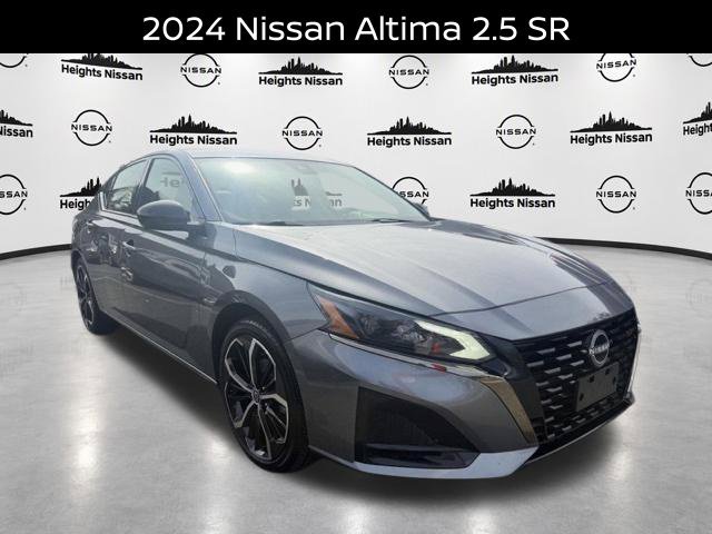 Used 2024 Nissan Altima 2.5 SR w/ SR Premium Package FWD image 7