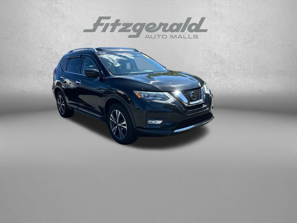 Used 2017 Nissan Rogue SL w/ SL Premium Package