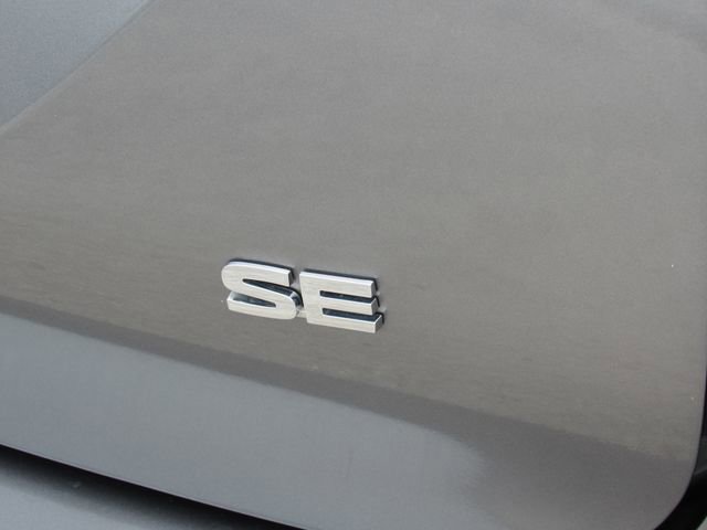 Used 2023 Mitsubishi Outlander SE image 15